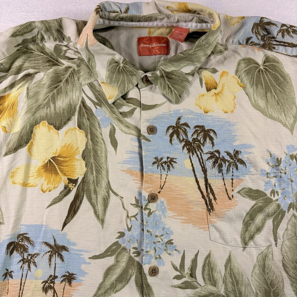 Tommy Bahama Silk Hawaiian Shirt Mens 2XL Floral Camp Aloha Button Up Luau